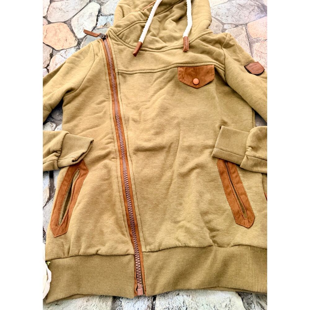 WANAKOME ASYMMETRICAL HESTRA ZIP UP - Picture 3 of 10